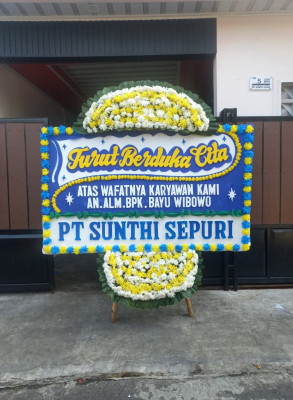 Papan Bunga Duka di Sumo